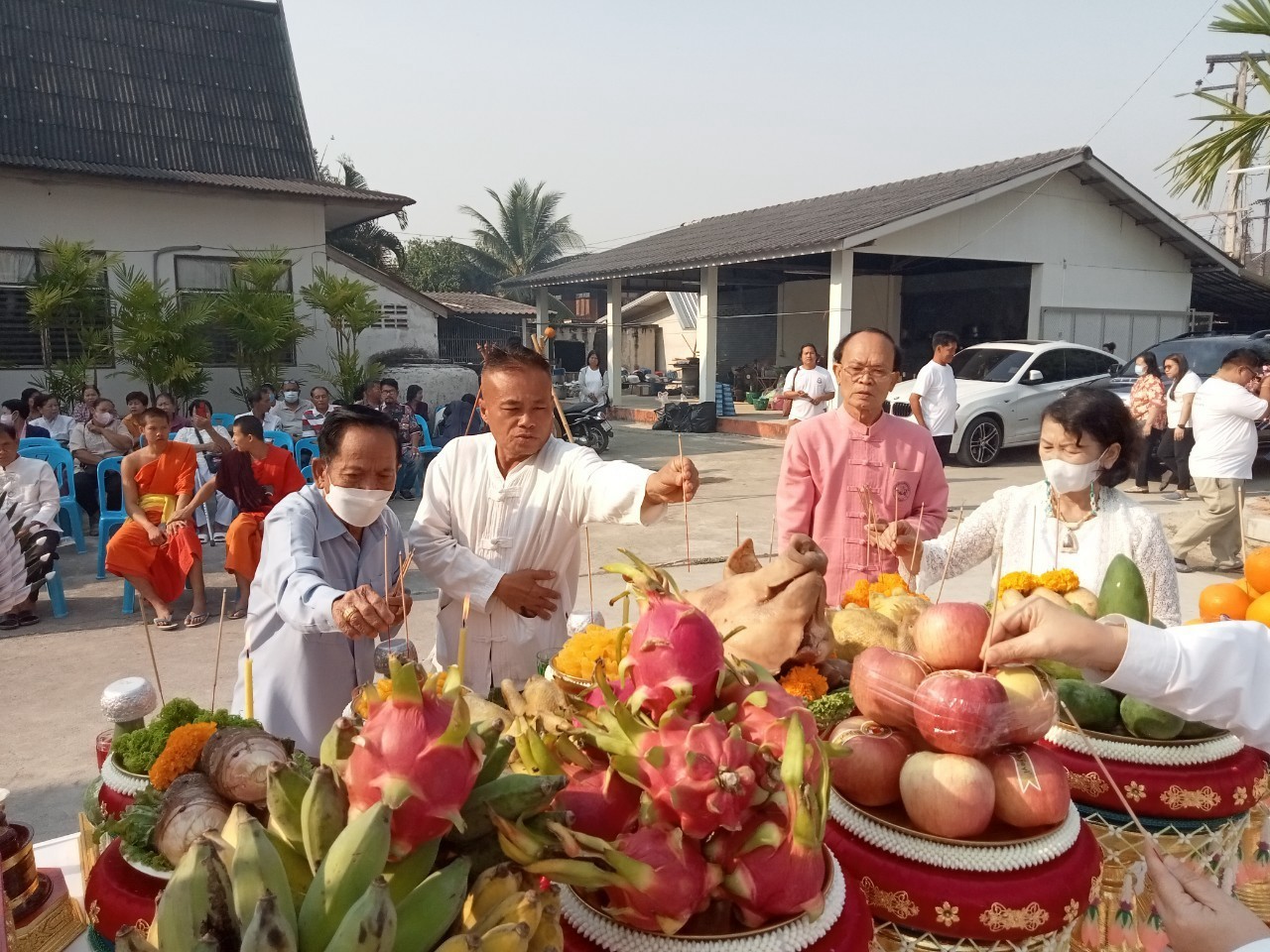 วันที่ 6 มีนาคม 2568 เทศบาลตำบลเมืองยาวได้ดำเนินโครงการประเพณีสรงน้ำพระธาตุในพื้นที่ตำบลเมืองยาวประจำปี พ.ศ. 2568 ประเพณีสรงน้ำพระธาตุวัดบ้านเหล่า หมู่ 10
